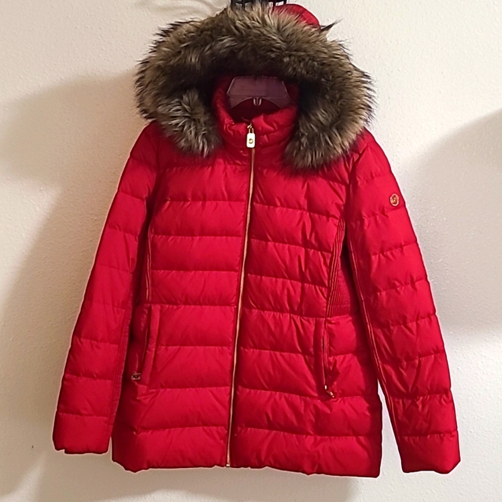 Red Michael Kors puffer jacket, Womens Large, detachable fur lined hood
